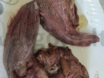 Jautienos liežuvis, paruoštas lėtoje viryklėje Žingsnis 6