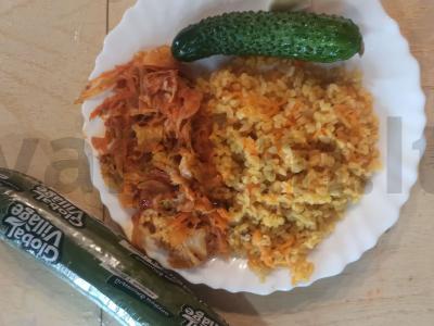 Sūdyti agurkai su česnaku pagrindine nuotrauka