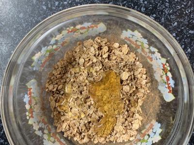 Patingėlių avižinė košė su kakava, bananais ir medumi Žingsnis 2