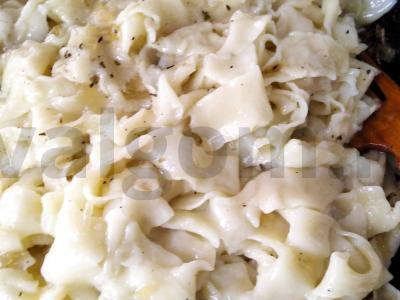 Kaimiška makaronai pagrindine nuotrauka