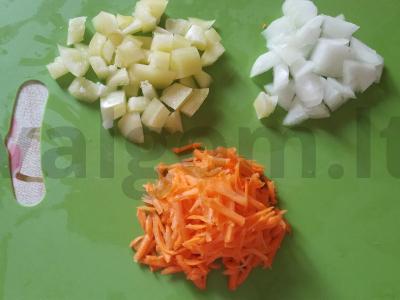 Makaronai su triušio faršu ir daržovėmis Žingsnis 2