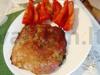 Kiaulienos steikas sojų padaže pagrindine nuotrauka