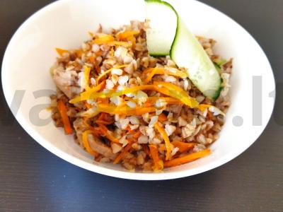 Grikių košė su kalakutiena orkaitėje pagrindine nuotrauka