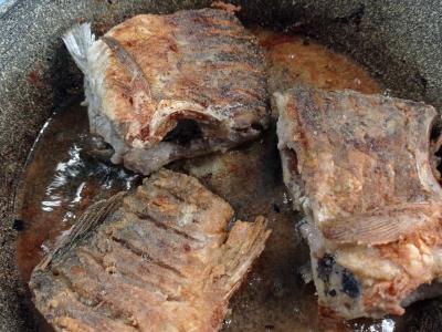 Keptas karšis su grietinės padažu ir svogūnais Žingsnis 3