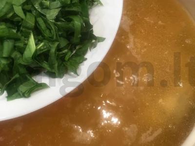 Vištienos sultinys su rūgštynėmis ir lęšiais Žingsnis 2