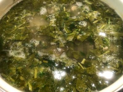 Vištienos sultinys su rūgštynėmis ir lęšiais Žingsnis 3