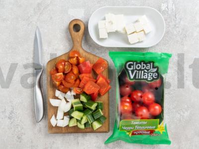 Graikiškas salotas su farfalle makaronais Žingsnis 3