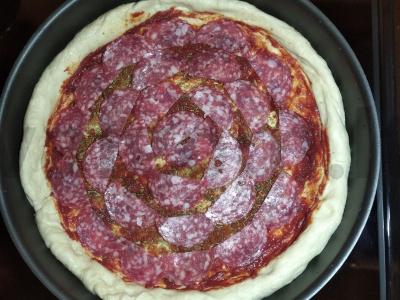 Namų pica su dešra ir džiovintomis žolelėmis Žingsnis 3