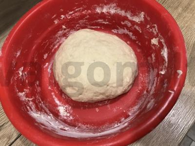 Traškūs čeburekai su sūriu ir varške Žingsnis 6