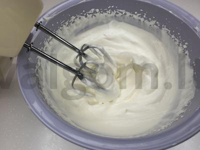 Tas pats sūrio pyragas su mėlynėmis Žingsnis 6