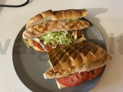 Krištoliniai karšti sumuštiniai su sultingomis dešrelėmis ir kopūstais Žingsnis 8