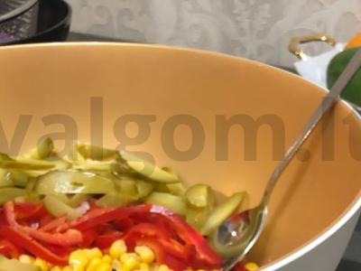 Salotos su grybais, kukurūzais ir daržovėmis Žingsnis 3