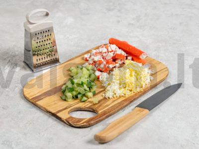 Tortilijos su krabų lazdelėmis ir agurkais Žingsnis 1
