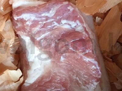 Rūkyta šoninė su džiovintais slyvomis Žingsnis 1