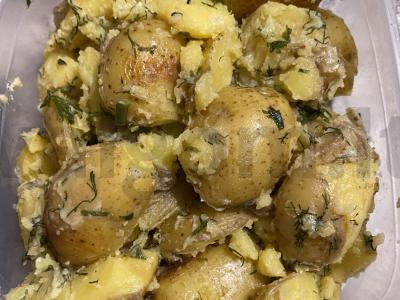 Bulvės keptos keptuvėje pagrindine nuotrauka