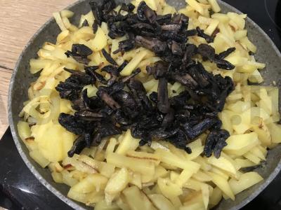 Kepta bulvytė su grybais Žingsnis 3