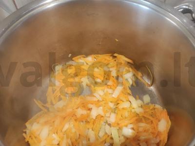 Žuvienė su manų kruopomis Žingsnis 1