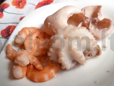 Kvinoja su kreminiu jūros gėrybių padažu Žingsnis 2