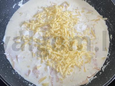 Bulguras su česnaku ir grietinėlės padažu bei kumpiu Žingsnis 3