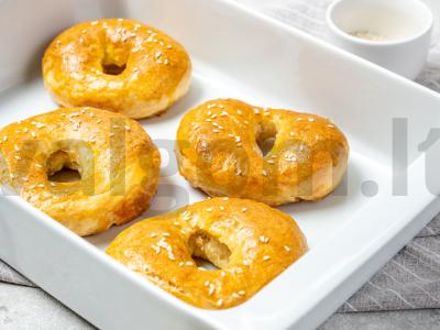 Namų bageliai iš mielinės tešlos Žingsnis 3