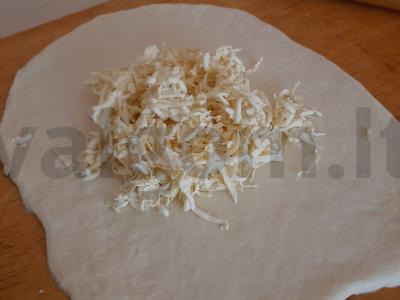 Sluoksniuota tešla bet kokiai kepiniui Žingsnis 2