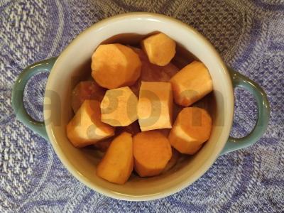 Kepta lašiša kokotnėje Žingsnis 3