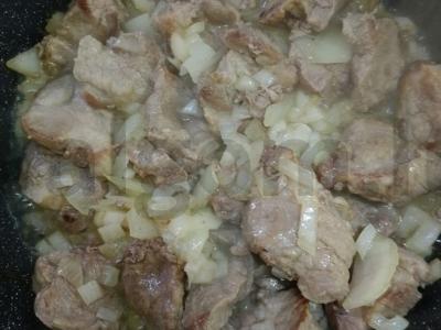 Kiaulienos troškinys Žingsnis 4