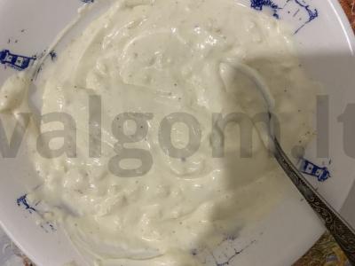 Cukinijos su majonezu, česnaku ir žolelėmis Žingsnis 2