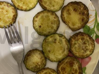 Cukinijos su majonezu, česnaku ir žolelėmis Žingsnis 4