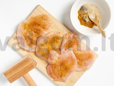 Kalakutienos filė kotletas kokosų aliejuje Žingsnis 1