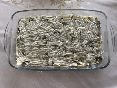 Sluoksniuotas salotas be mėsos Žingsnis 4