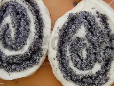 Šokoladiniai bandelės su aguonomis ir razinomis Žingsnis 4