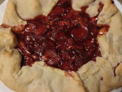 Braškinių galeta pagrindine nuotrauka