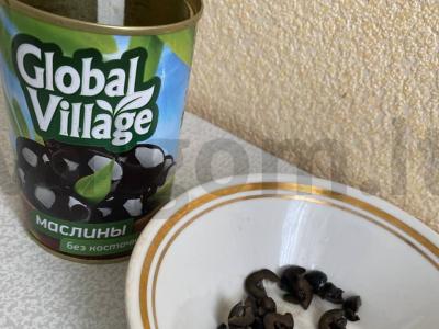 Vasaros salotas su dešra ir alyvuogėmis Žingsnis 4