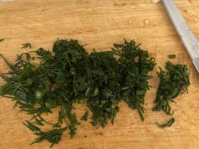 Vasaros salotas su dešra ir alyvuogėmis Žingsnis 6