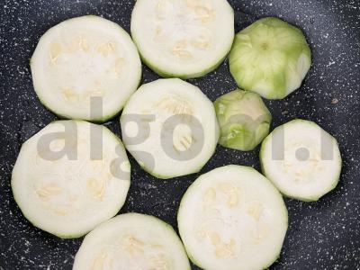 Cukinija grietinės padaže su česnaku Žingsnis 2