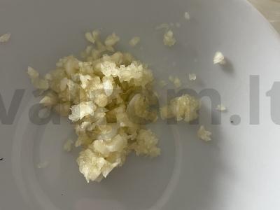 Cukinija grietinės padaže su česnaku Žingsnis 3