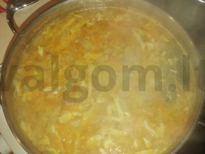 Šviežių ir raugintų kopūstų šči Žingsnis 3