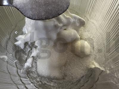 Varškė vaikams su zefyrais ir persikų uogiene Žingsnis 2