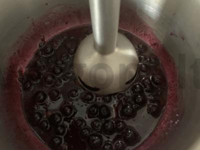 Juodųjų serbentų džemas su krakmolu Žingsnis 3