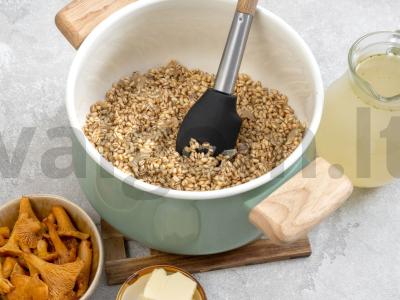 Perlotto su šilagėlėmis ir parmezanu Žingsnis 1