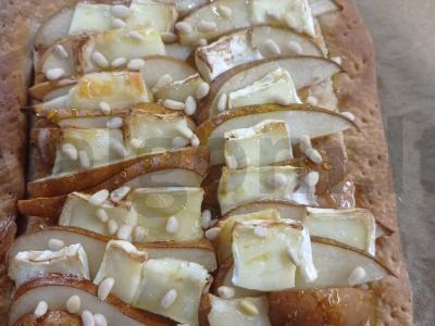 Pica su kamamberu ir kriauše Žingsnis 5