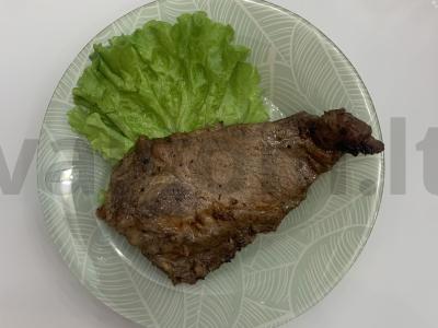 Kiaulienos kaklo steikas ant grilio pagrindine nuotrauka