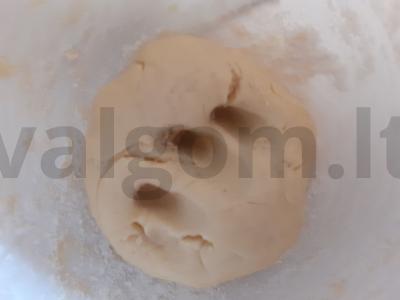 Ruginiai sausainiai Žingsnis 1