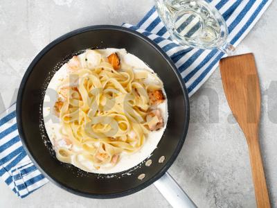 Talyatelle makaronai su lašiša Žingsnis 3