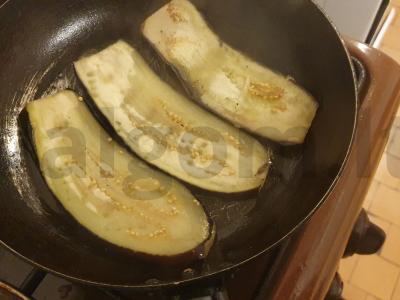 Baklažanų ritinėliai Žingsnis 2