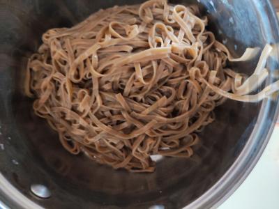 Grikių makaronų karbonara Žingsnis 1