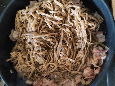 Grikių makaronų karbonara Žingsnis 5