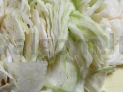 Šči su meatballs ir šviežiais kopūstais Žingsnis 3