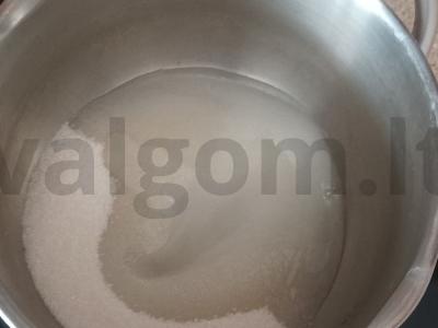 Tortas su kremu iš baltymų ir paruoštų biskvitų Žingsnis 3